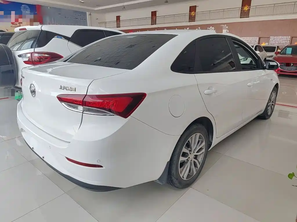 Buick Excelle — миниатюра 7