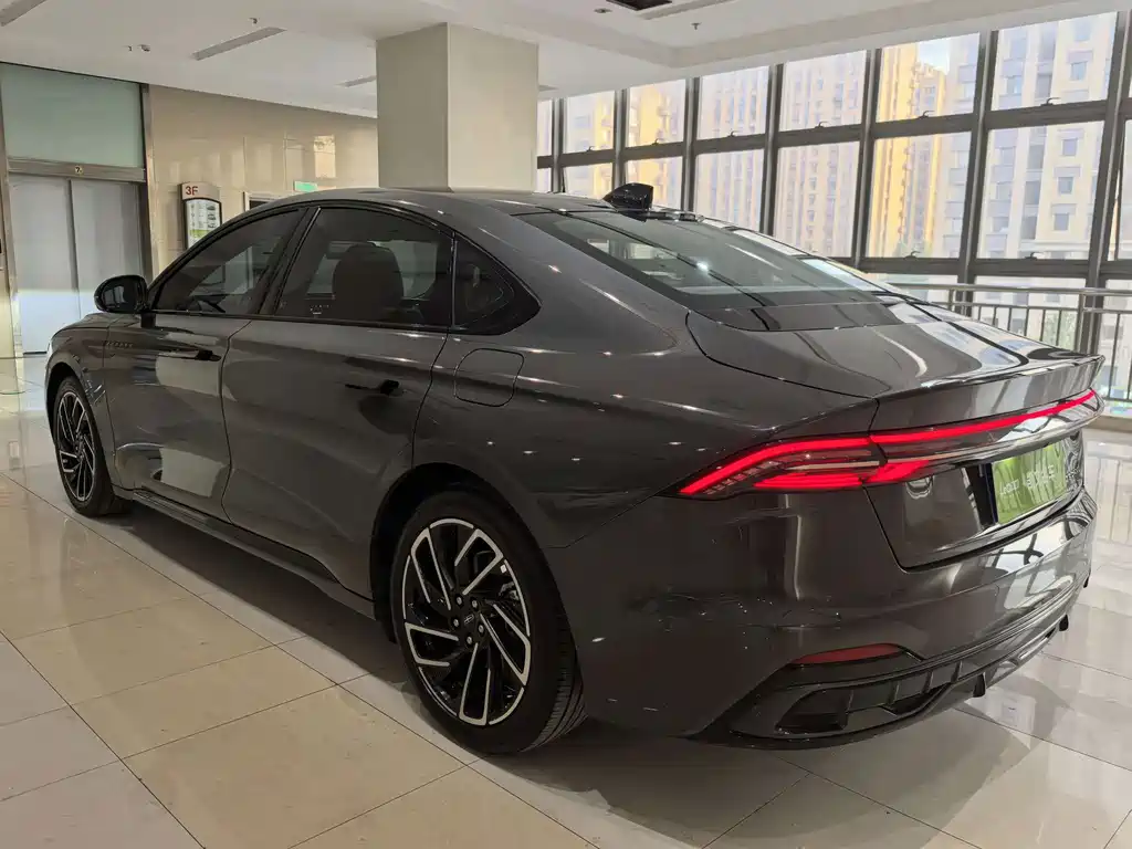 Lincoln Z — миниатюра 12