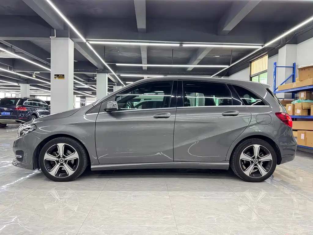 Mercedes-Benz B-Class — миниатюра 6
