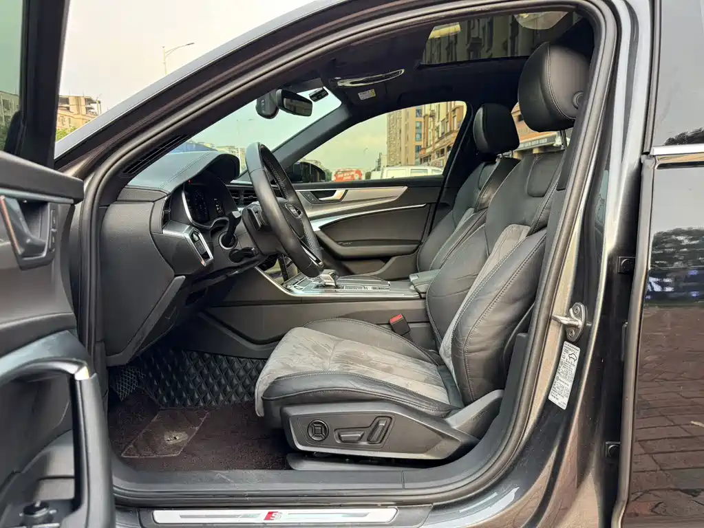 Audi A6L — миниатюра 4