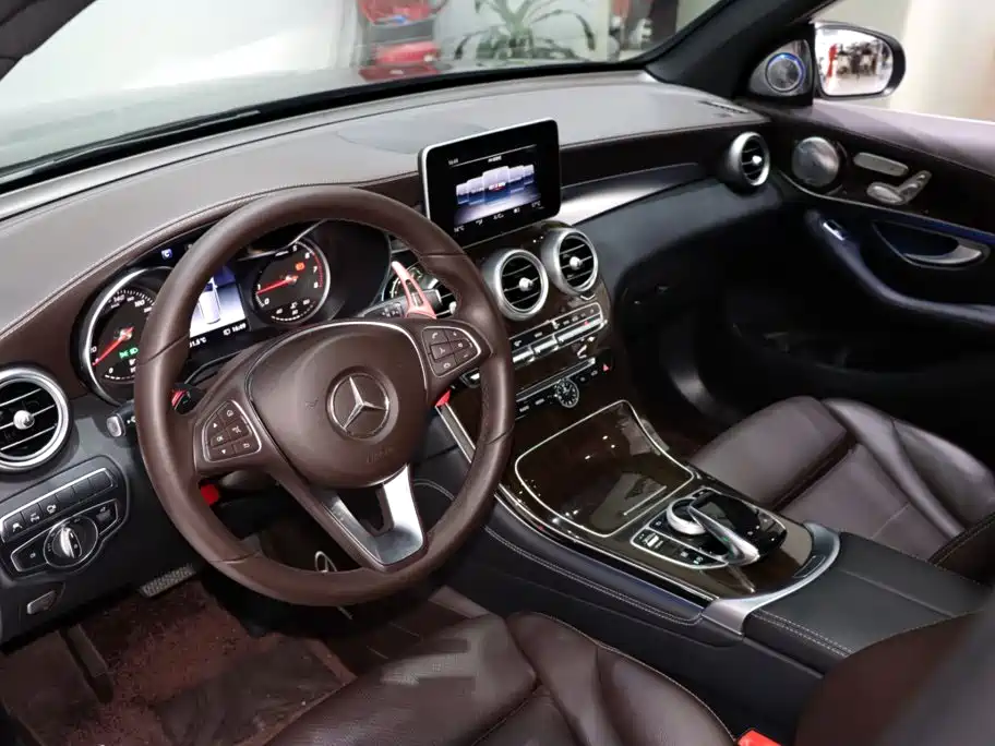 Mercedes-Benz GLC — миниатюра 8