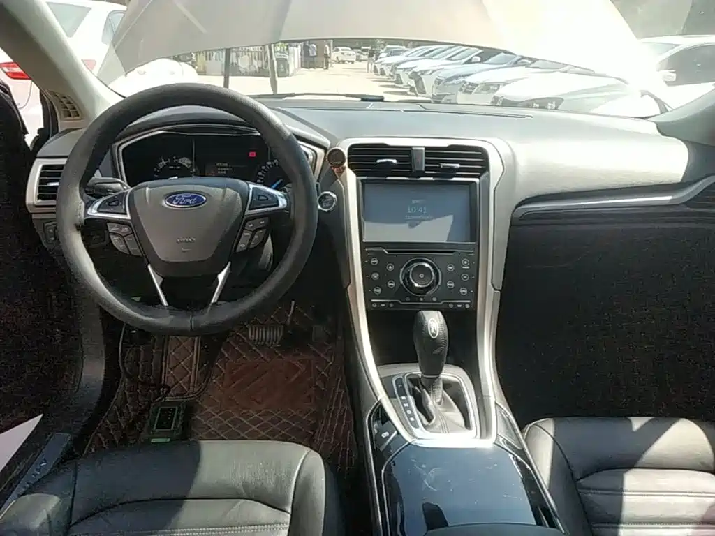 Ford Mondeo — миниатюра 10
