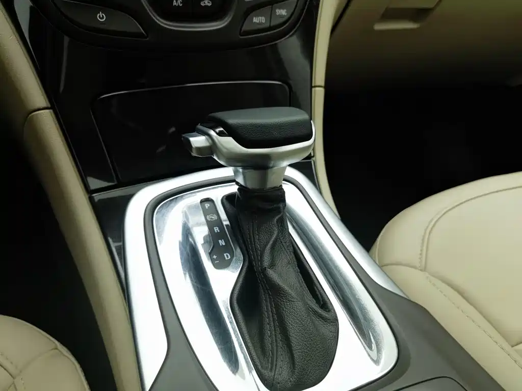 Buick Regal — миниатюра 13