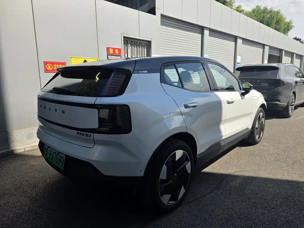 Volvo EX30 — миниатюра 4