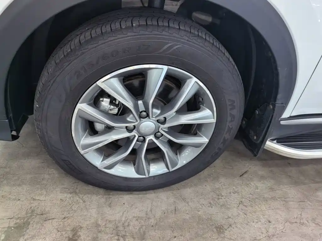 Roewe RX5 — миниатюра 23