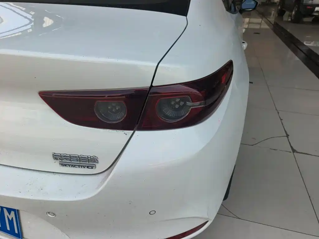 Mazda 3 Axela — миниатюра 8