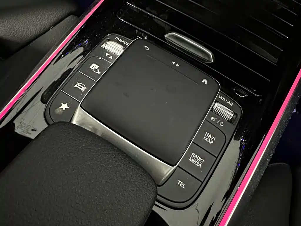 Mercedes-Benz GLA — миниатюра 21