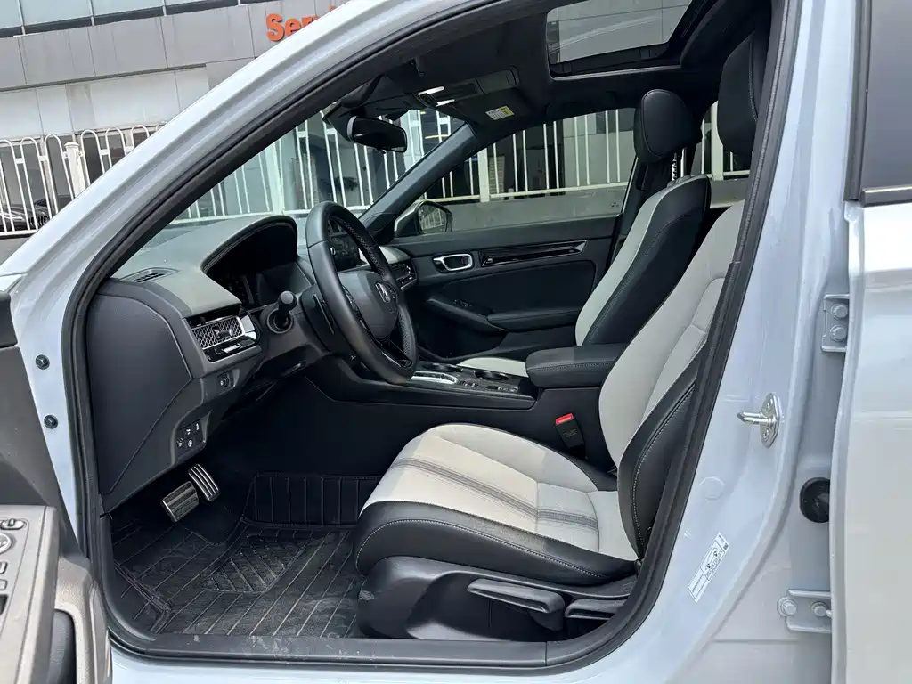 Honda Civic — миниатюра 18