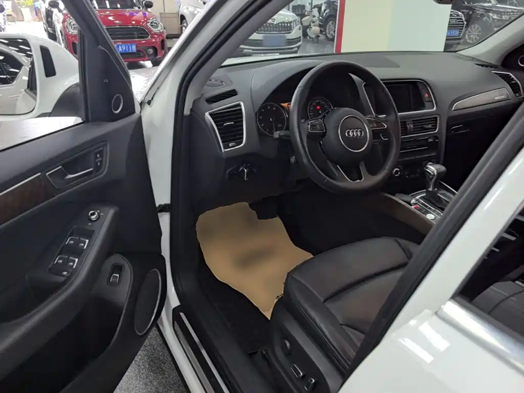 Audi Q5 — миниатюра 16