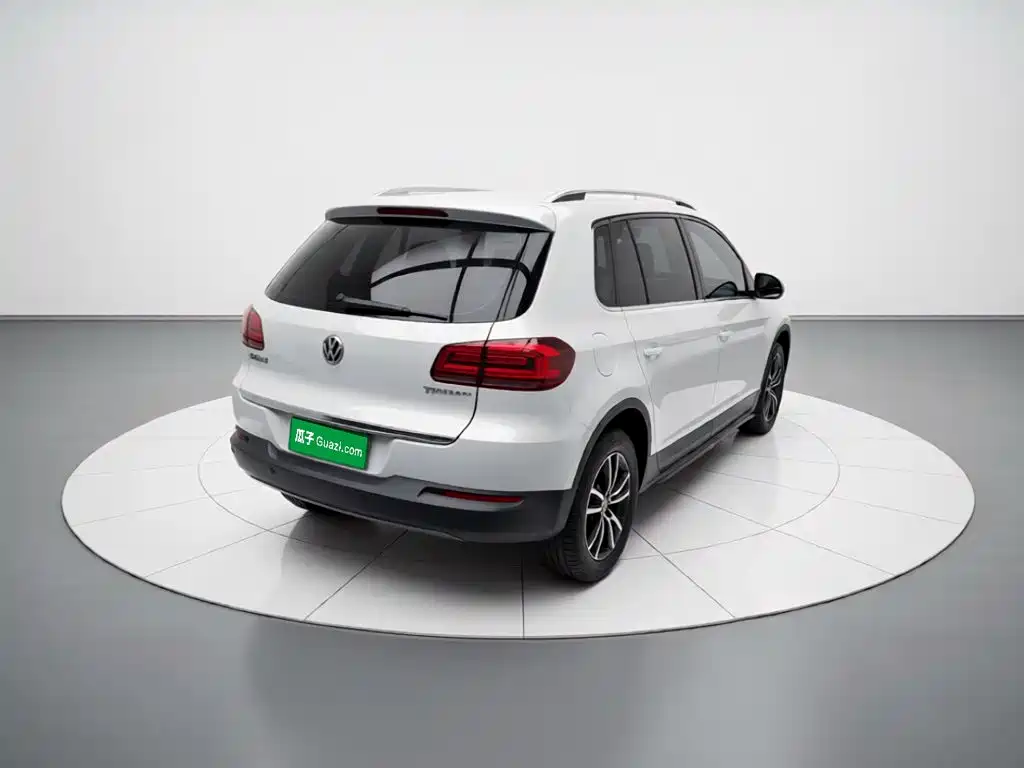 Volkswagen Tiguan — миниатюра 4