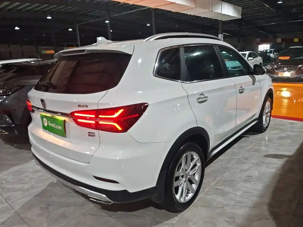 Roewe RX5 — миниатюра 7