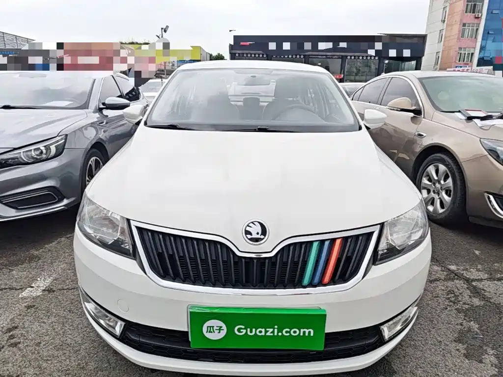 Skoda Rapid — миниатюра 3