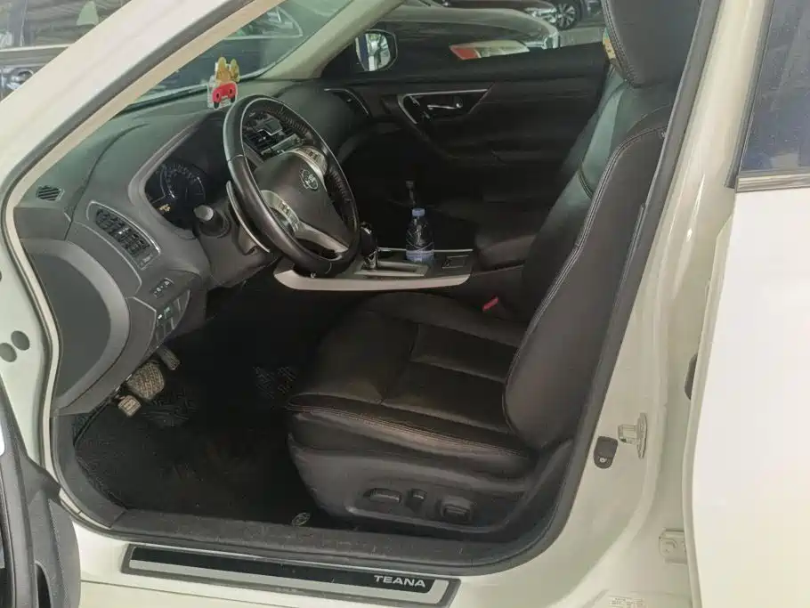 Nissan Teana — миниатюра 9