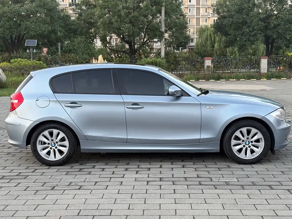 BMW 1 Series (Import) — миниатюра 8