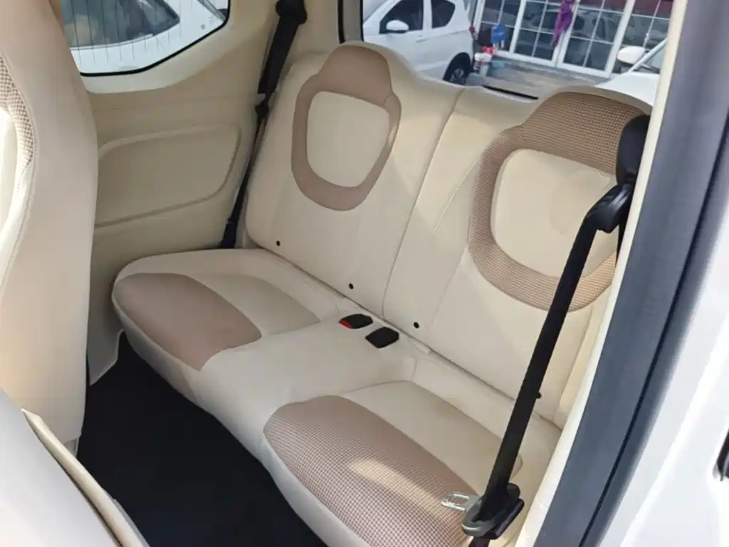 Wuling MINIEV — миниатюра 17