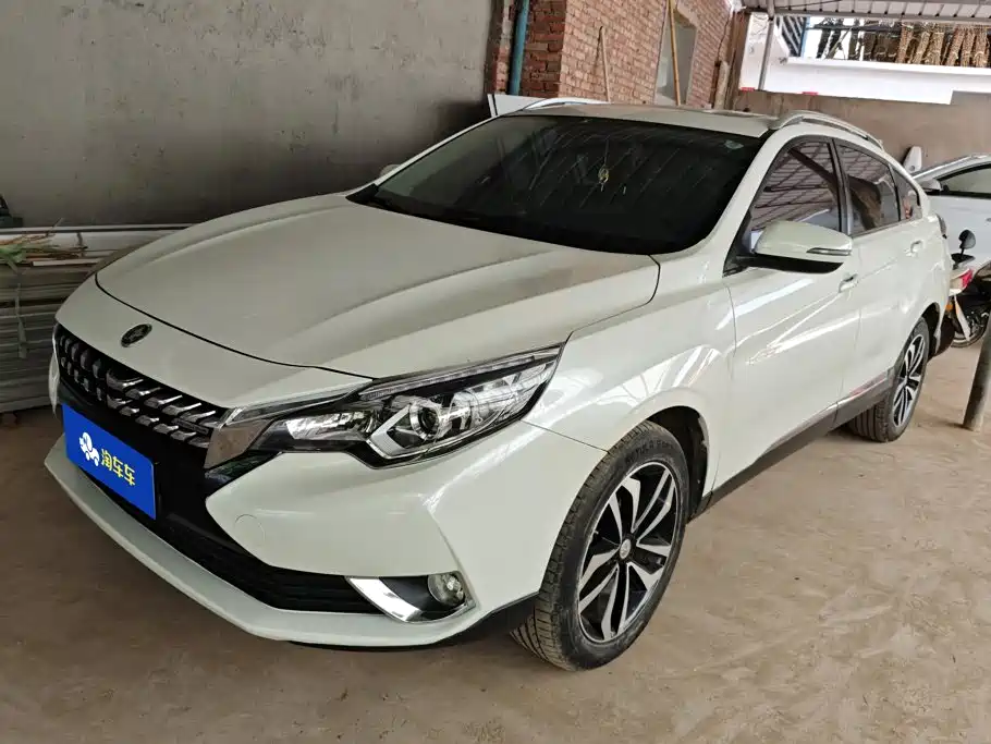 Venucia T90