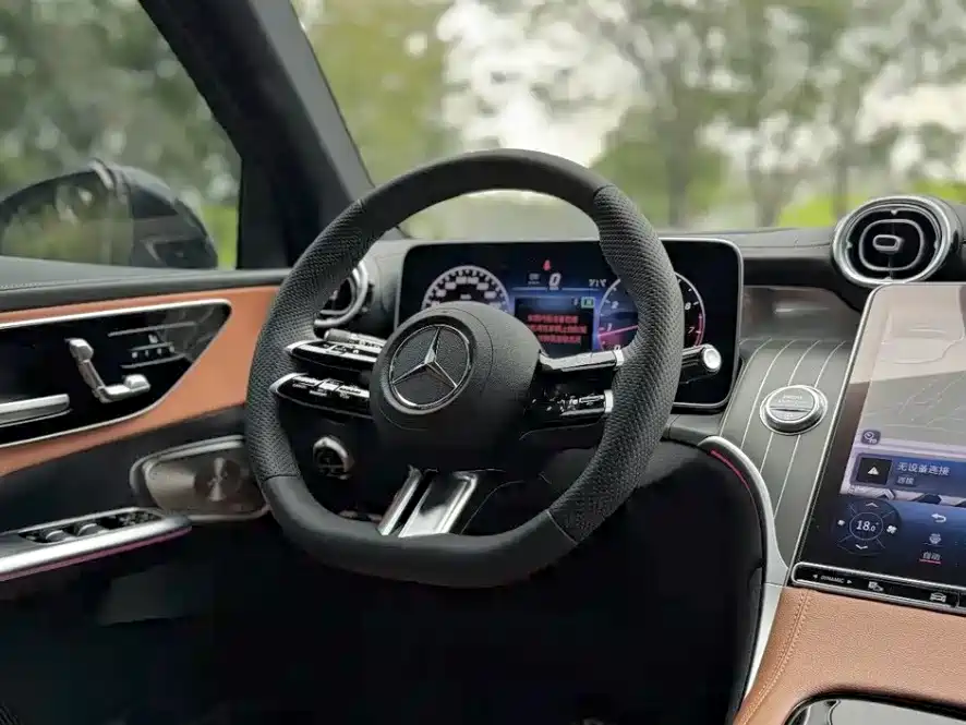 Mercedes-Benz GLC — миниатюра 16