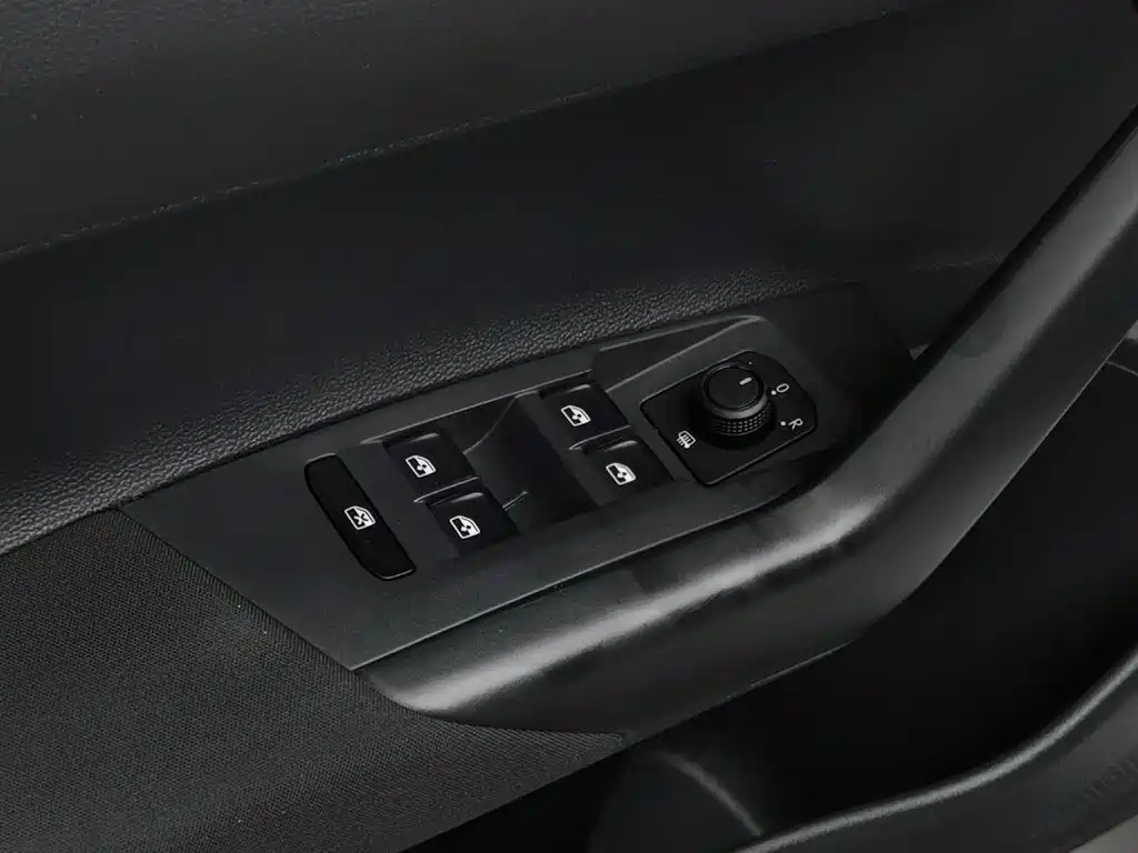 Volkswagen Polo 2023 Plus 1.5L AT