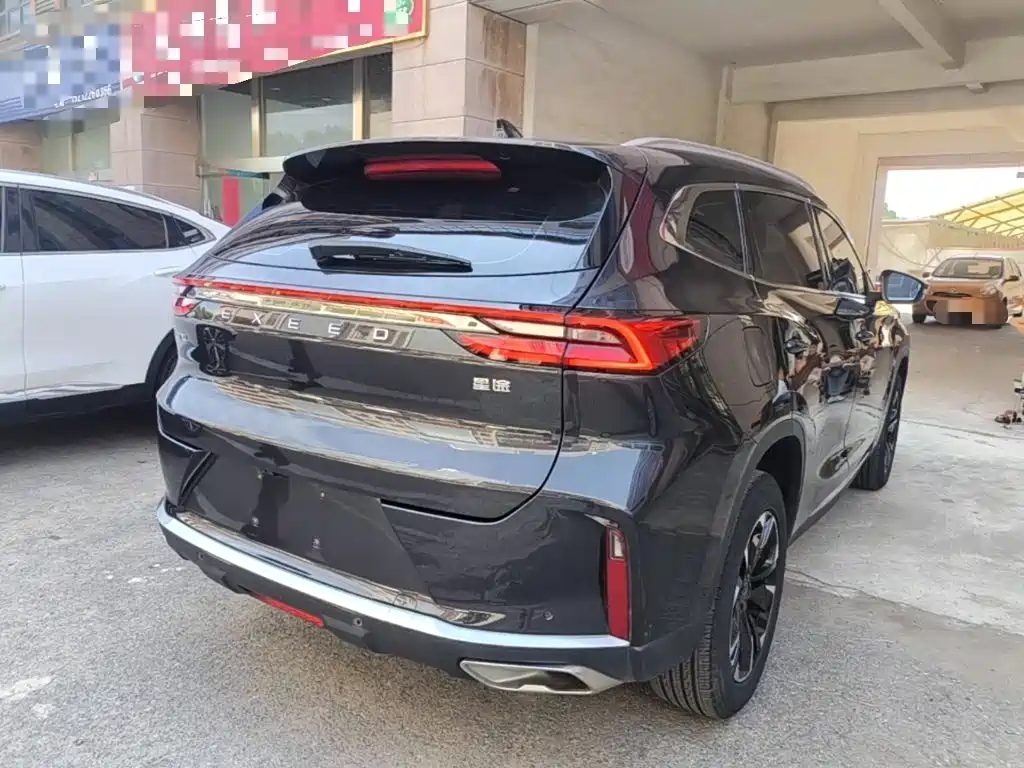 Exeed Lingyun — миниатюра 7