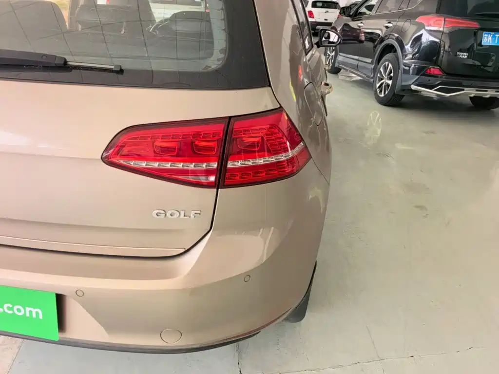 Volkswagen Golf — миниатюра 8