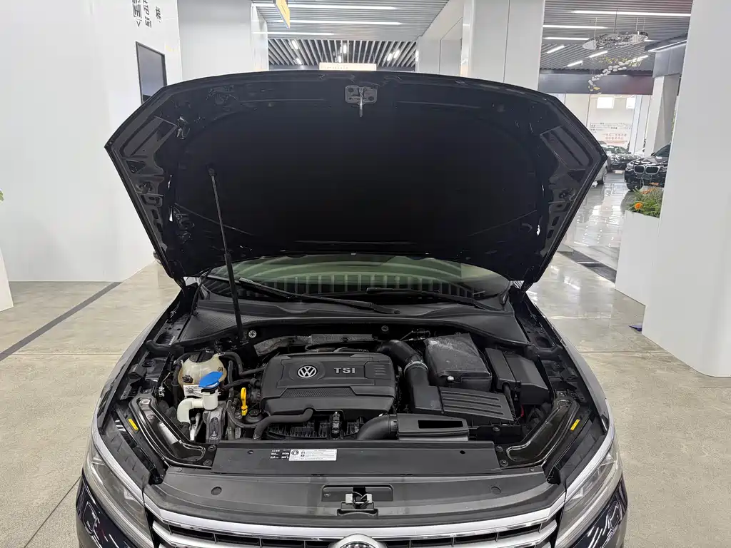 Volkswagen Passat 2017 330TSI DSG