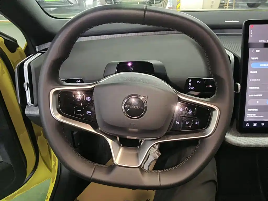 Volvo EX30 — миниатюра 11