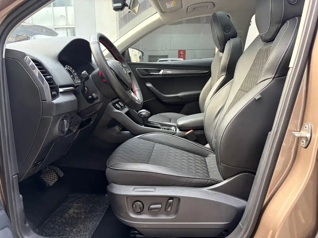 Skoda Karoq — миниатюра 6