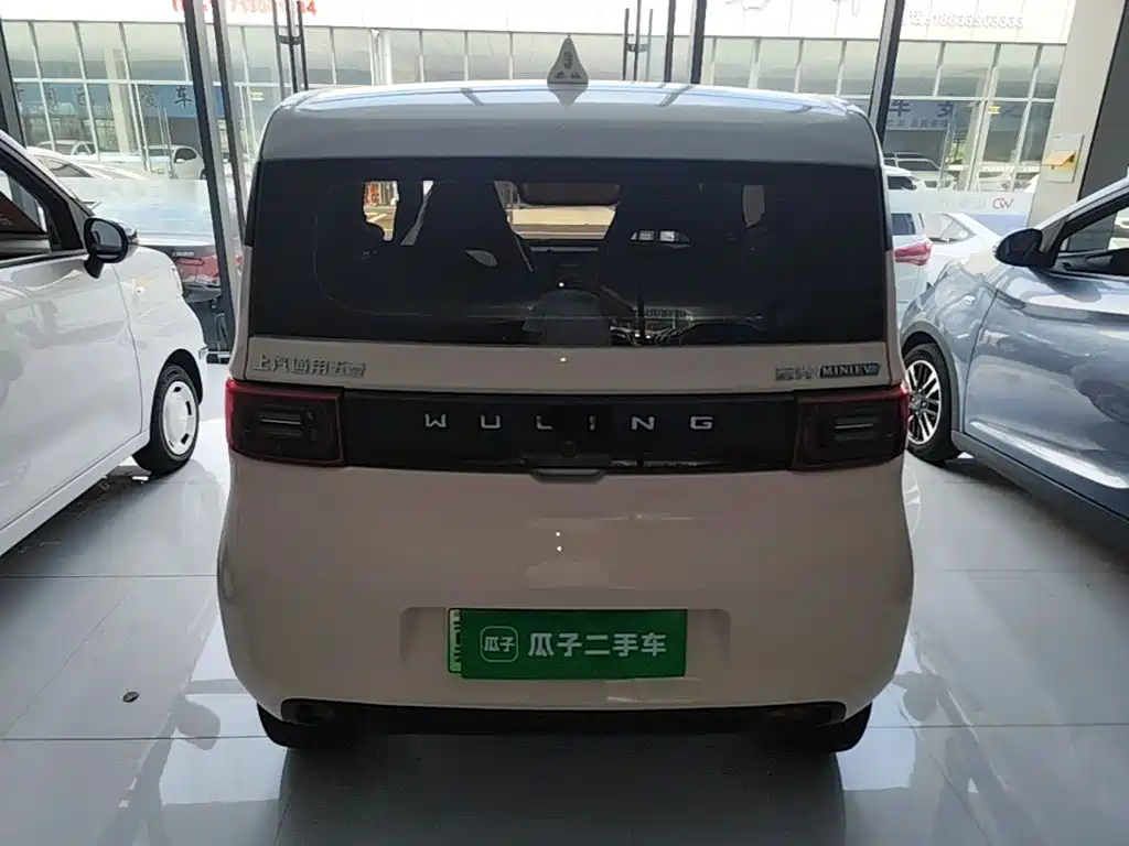 Wuling MINIEV — миниатюра 6