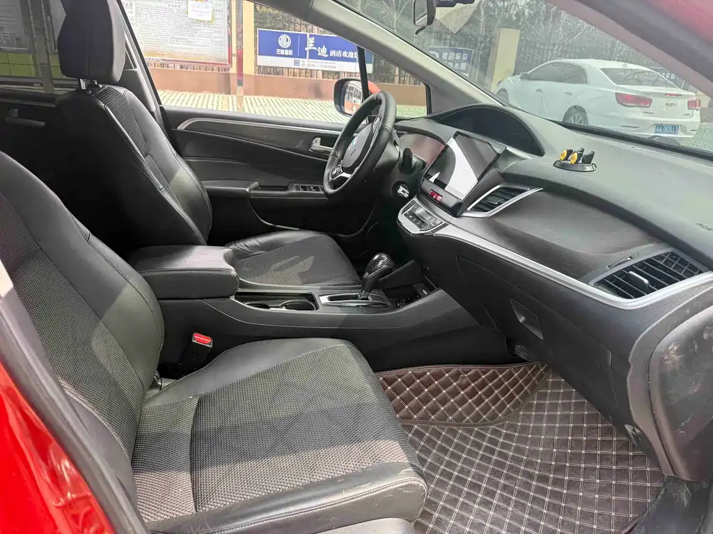Honda Jade — миниатюра 7