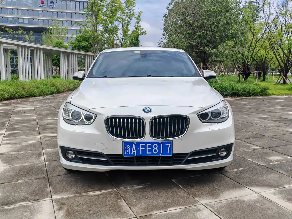 BMW 5 Series GT — миниатюра 2