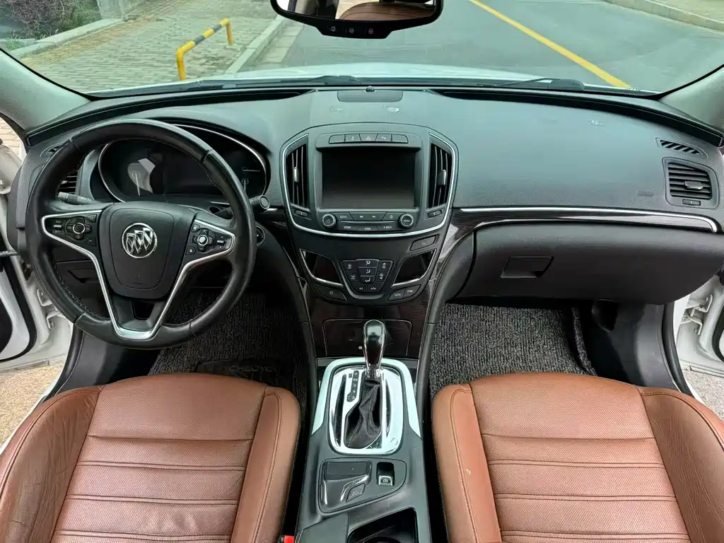 Buick Regal — миниатюра 10