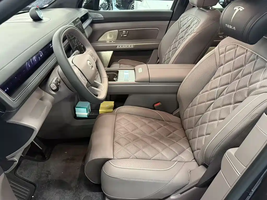 NIO ES8 2026 мест Executive Luxury