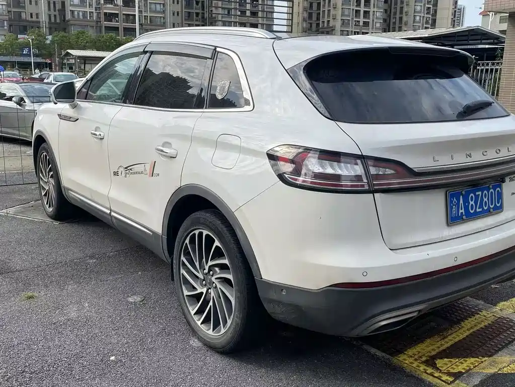 Lincoln Nautilus (Import) — миниатюра 5