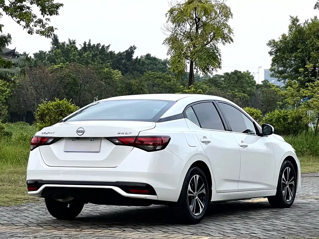 Nissan Sylphy — миниатюра 4
