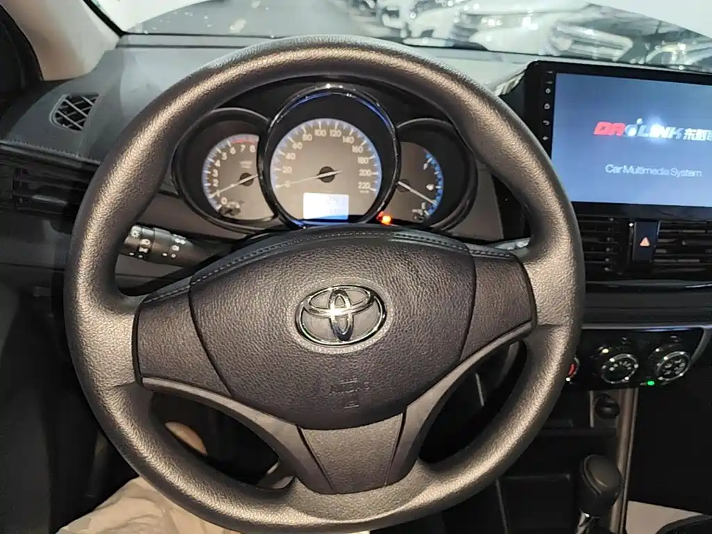 Toyota Vios FS — миниатюра 11