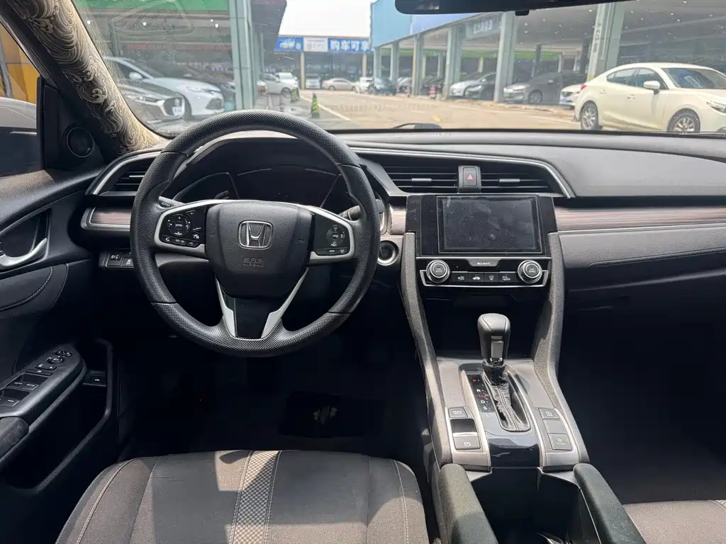 Honda Civic — миниатюра 5