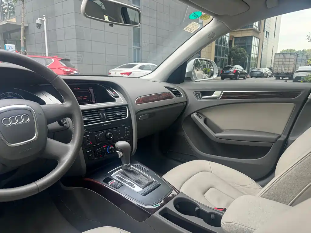 Audi A4L — миниатюра 15