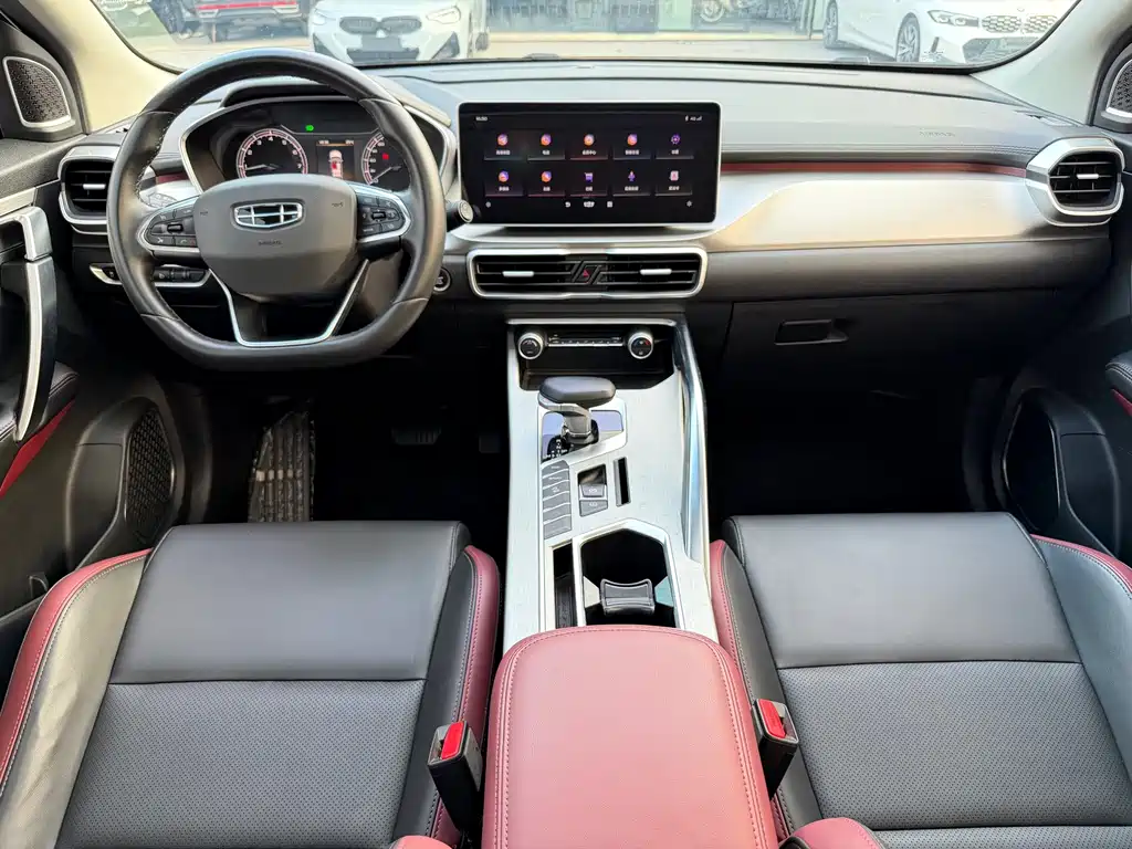 Geely Binyue — миниатюра 17