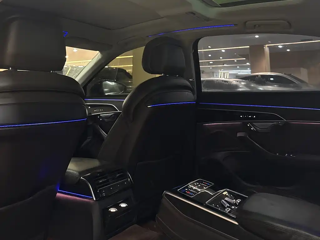 Audi A8 — миниатюра 7