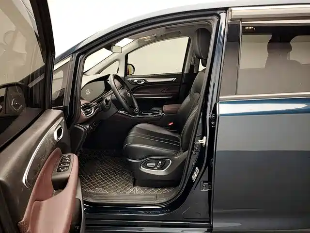 GAC Motor Trumpchi M6 — миниатюра 12