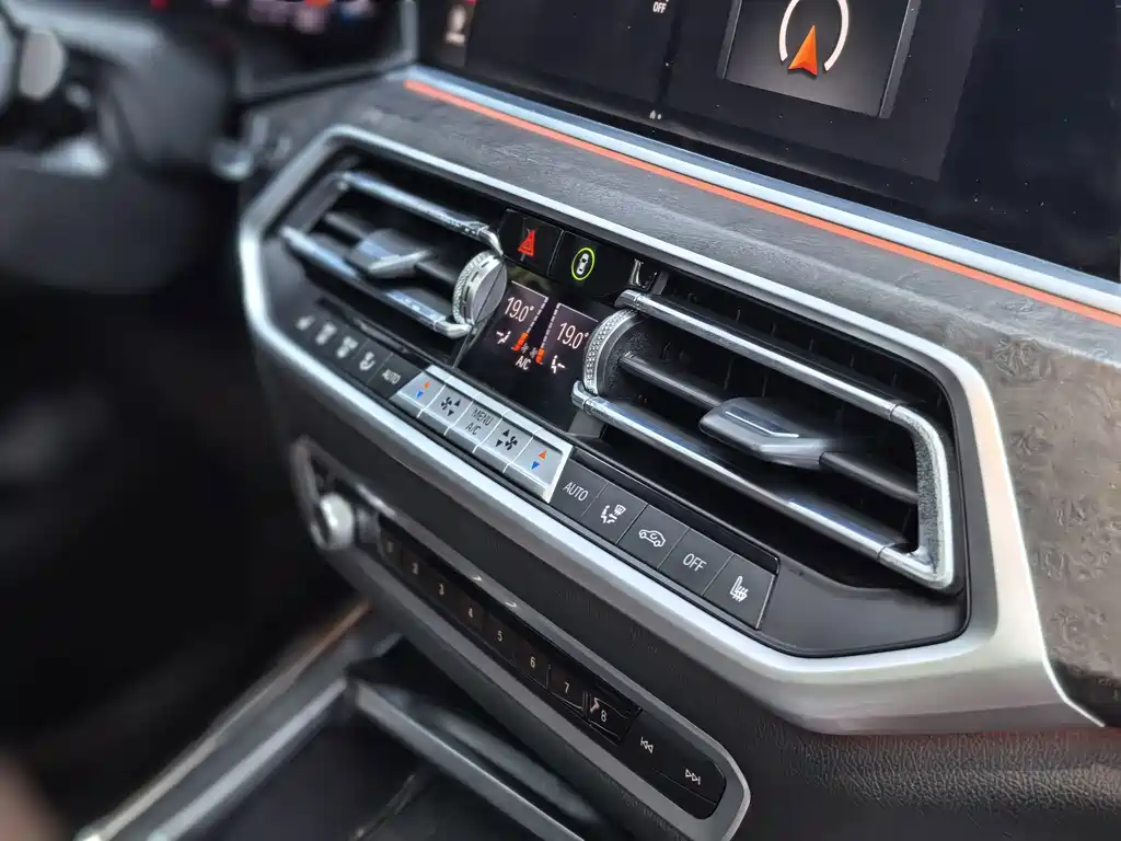 BMW X5 (Import) — миниатюра 22