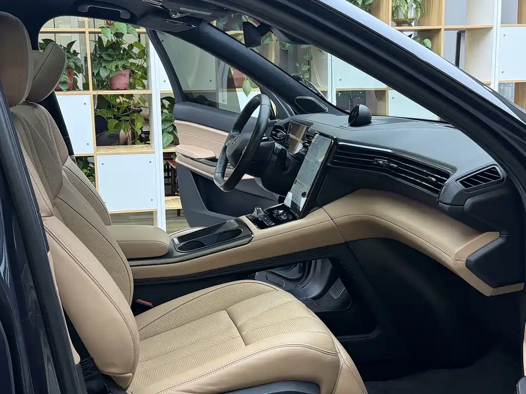 NIO ES8 — миниатюра 13