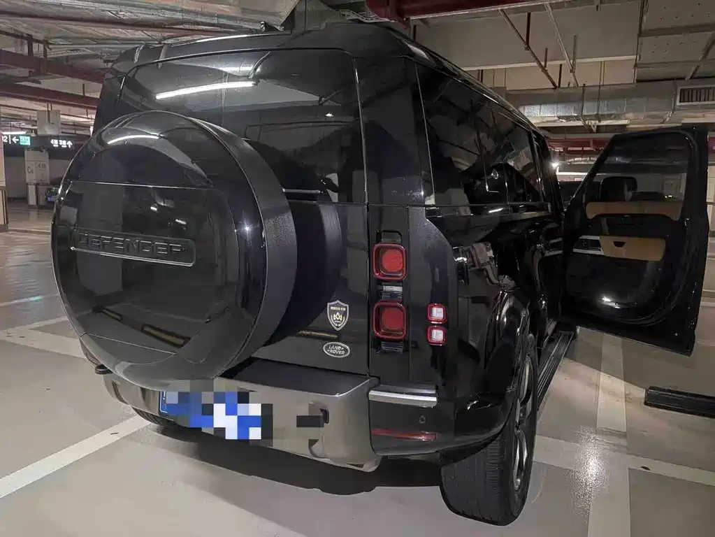 Land Rover Defender — миниатюра 13