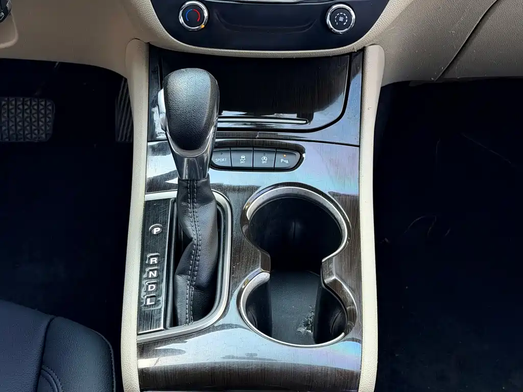 Buick Verano — миниатюра 16
