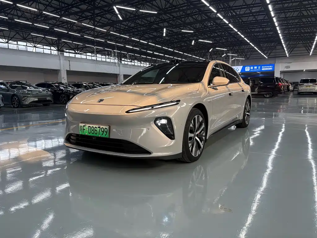 NIO ET7