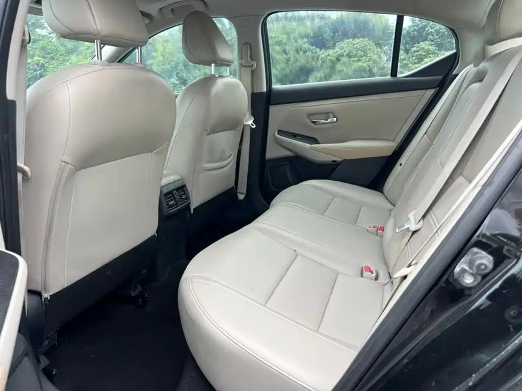 Nissan Sylphy — миниатюра 7