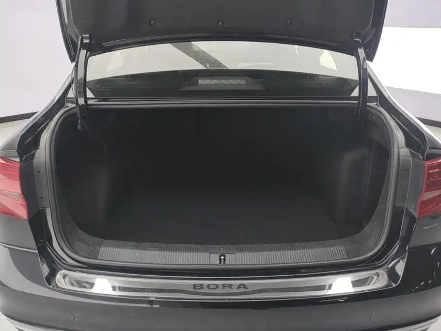 Volkswagen Bora — миниатюра 4