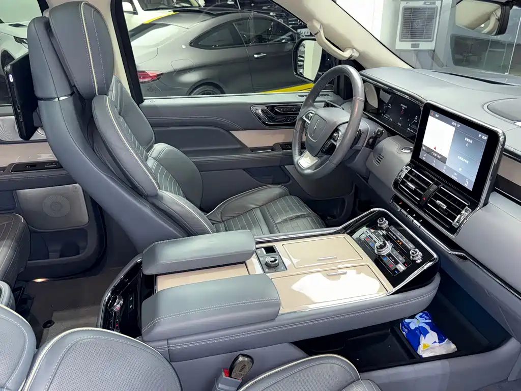 Lincoln Navigator 2019 3.5T VI