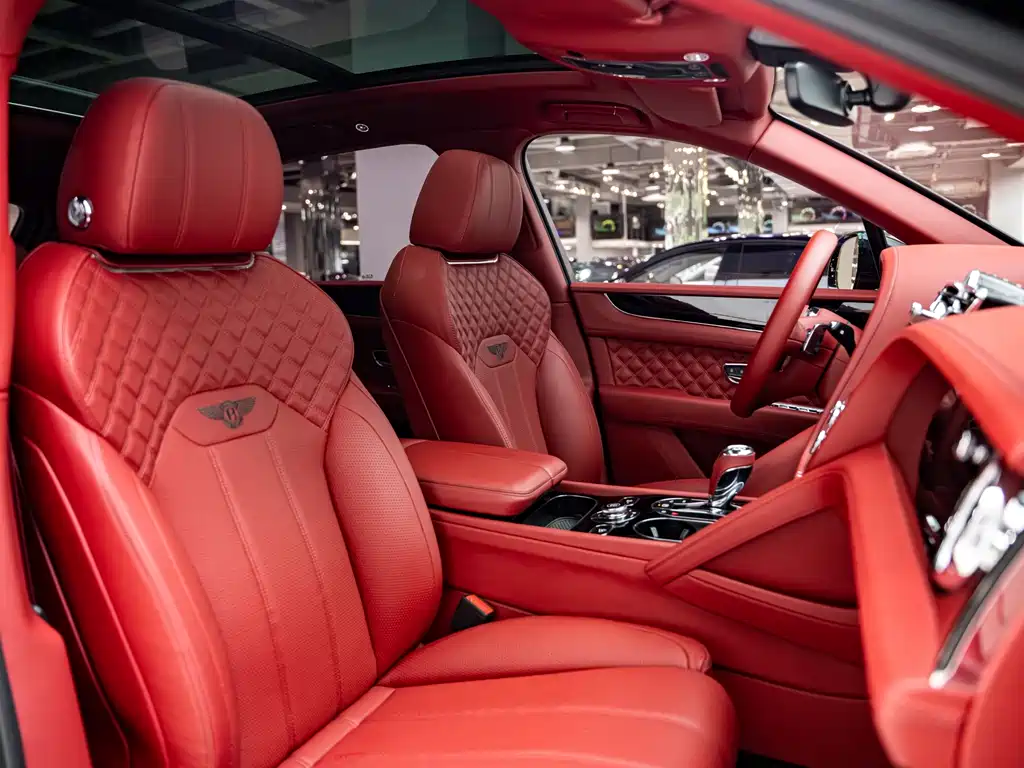 Bentley Bentayga — миниатюра 12