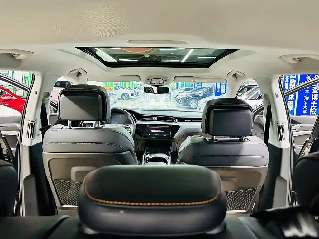 Audi e-tron — миниатюра 23